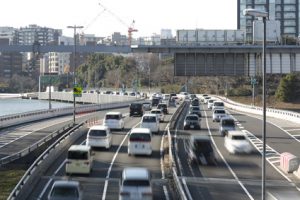 交通量の多い道路